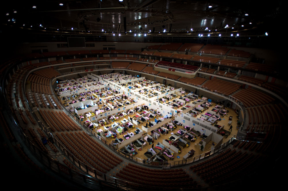 坚持不懈坚决打赢疫情防控阻击战,抗击疫情风雨无阻我们必胜