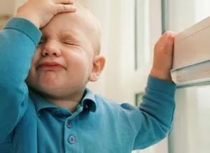 1岁宝宝便便什么样的才算正常,宝宝肠胃蠕动得快一天拉三次便便