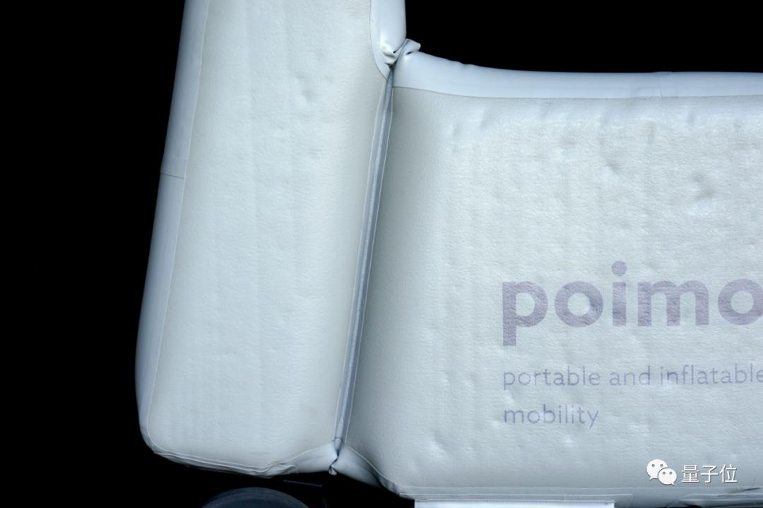 哆啦a梦在口袋里掏出玩具,哆啦a梦在口袋里掏出核弹