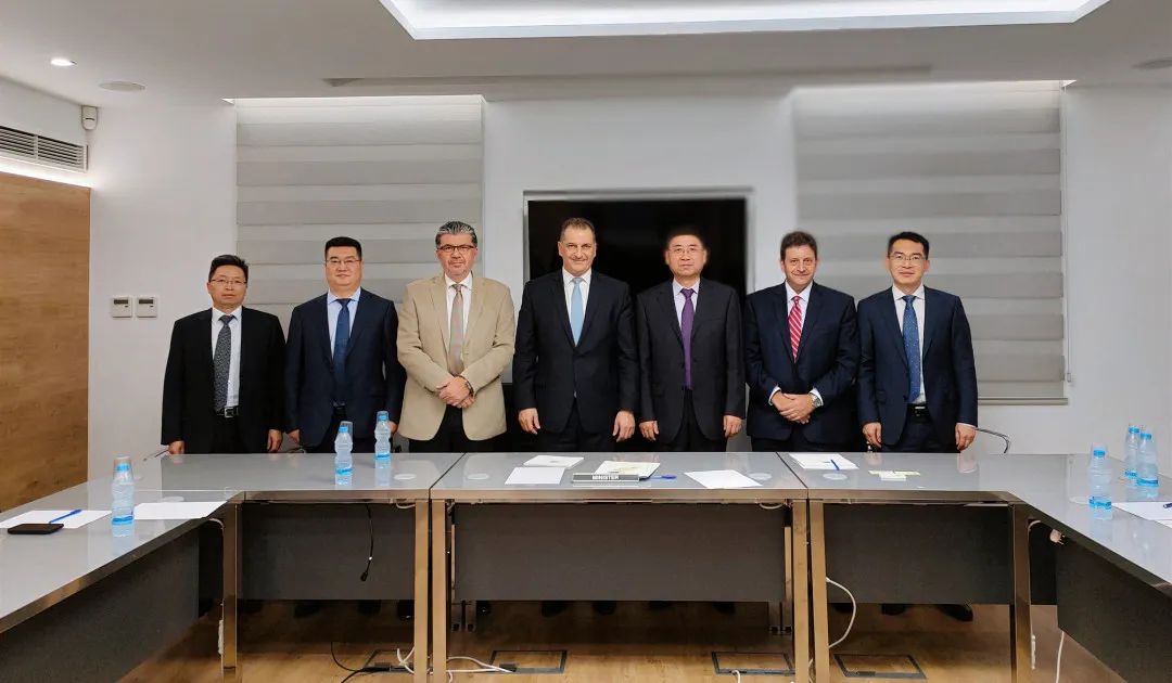 优秀！海外奔波16载，未变曾经那少年…