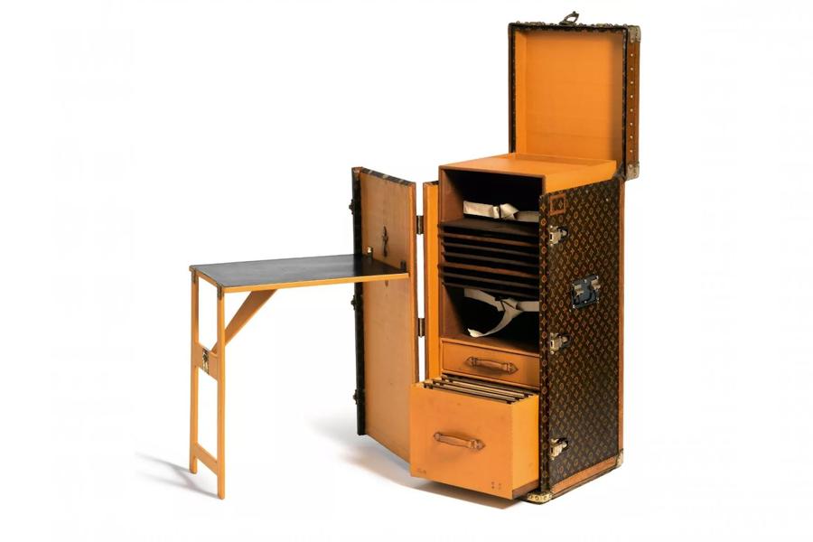 一只硬箱的传奇之旅