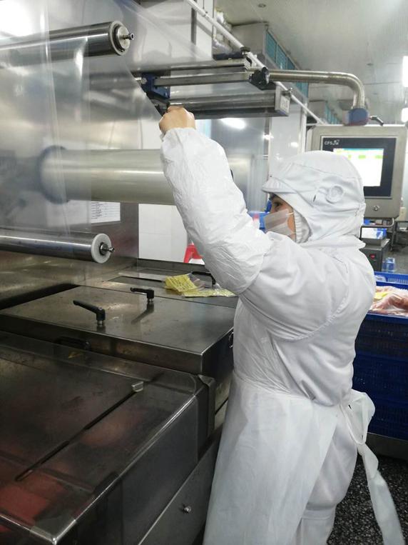 鹤山市：技术能手赵海英|让青春在奋斗中绽放