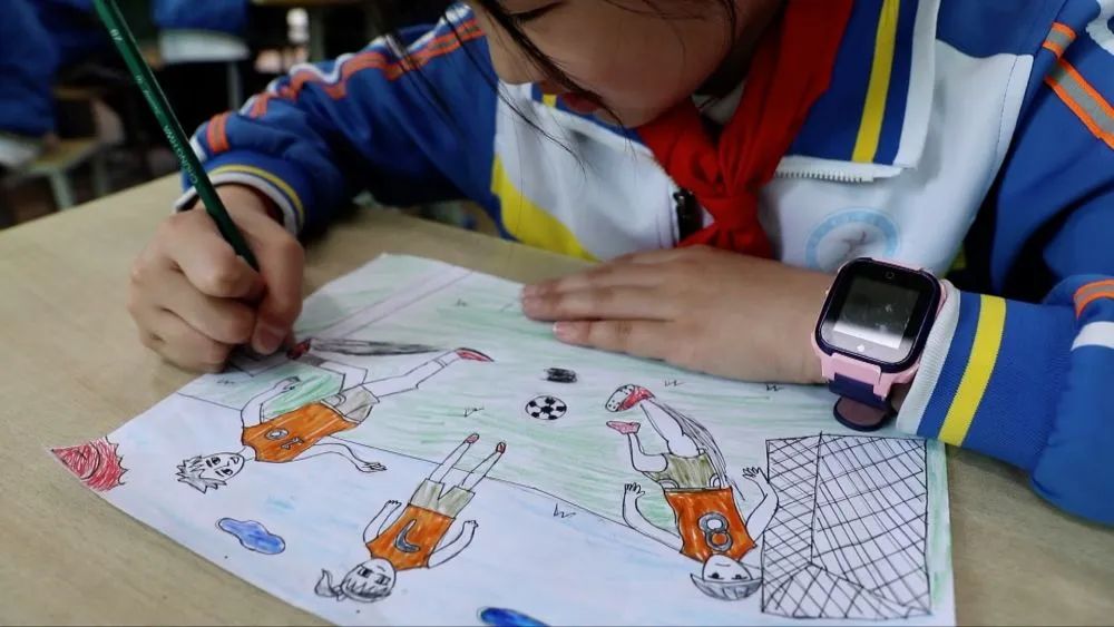 春天的儿童画照片,童画春天