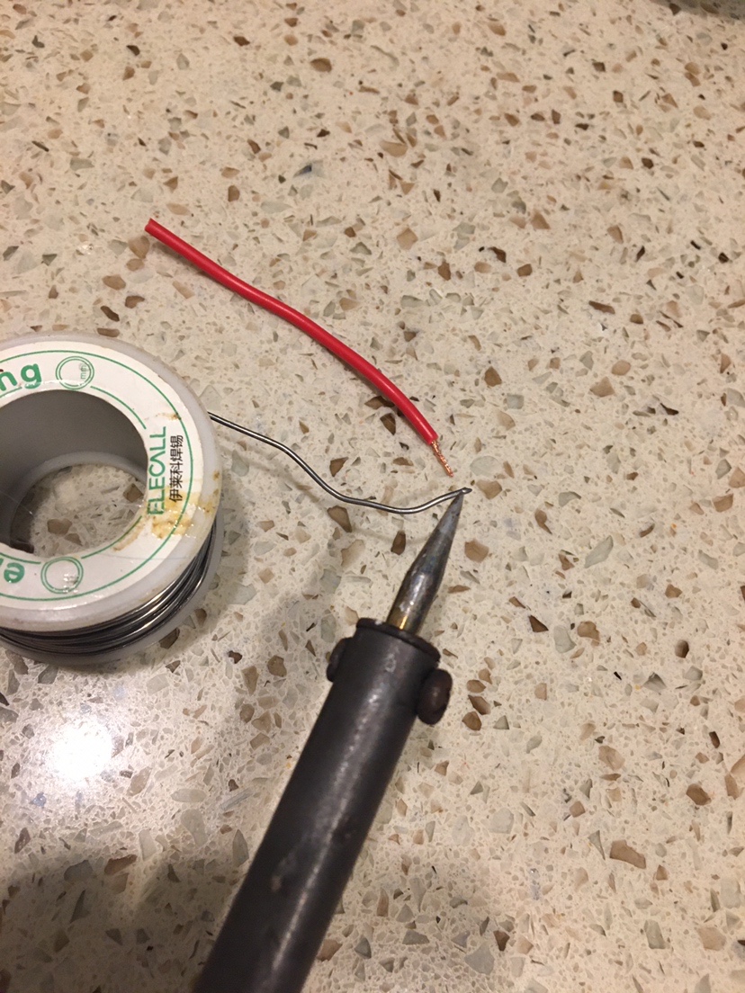 旧电瓶自制夜钓电源,旧电瓶变废为宝