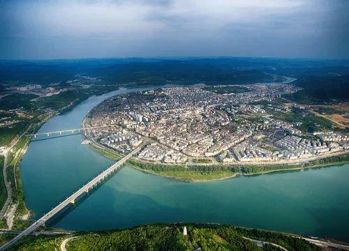 三番五次离家出走,三次离家出走的男孩