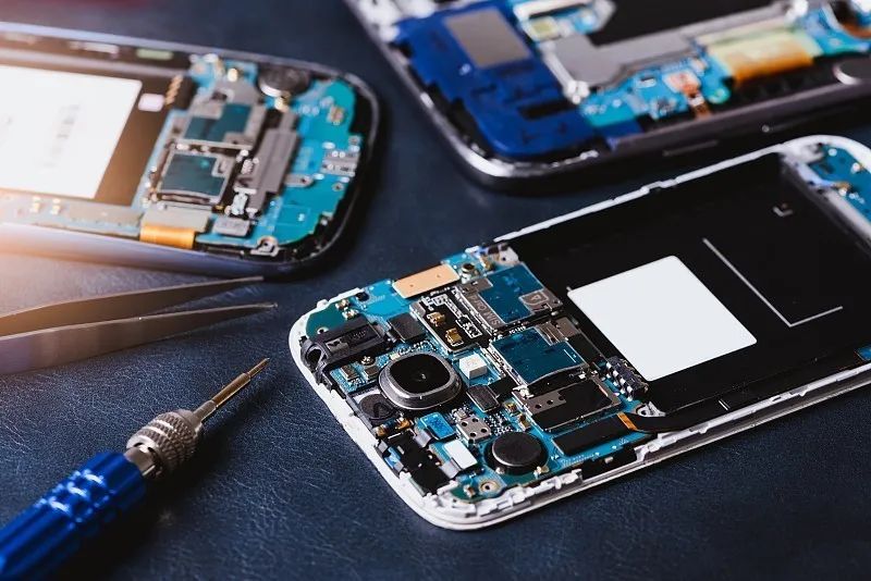 旧手机删掉的东西能恢复吗,旧手机里的隐私删掉还能恢复