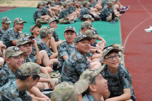 在学校骑自行车是什么体验,在学校骑摩托车是种什么样的体验