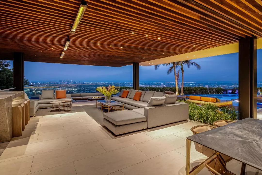 给大家介绍一下3000万的豪宅,价值10亿这样的豪宅你见过吗