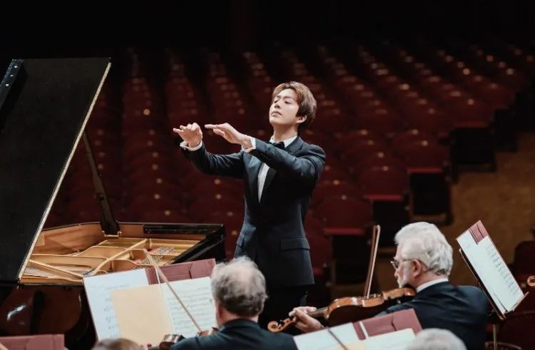 李云迪肖邦华沙,李云迪肖邦冠军回到华沙