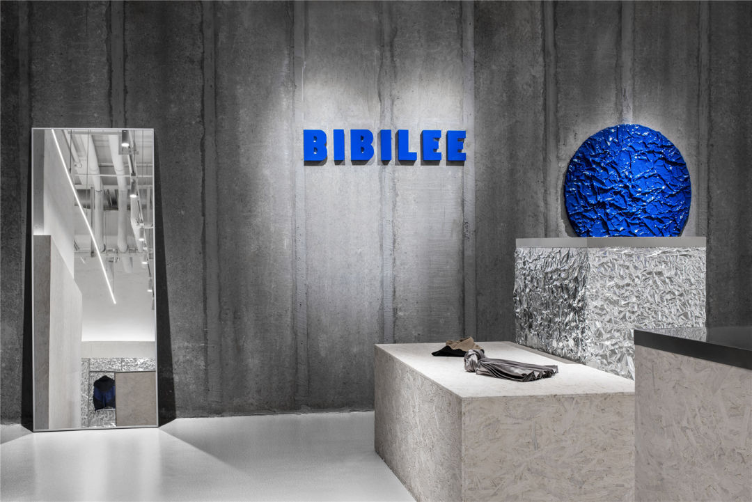 怎么设计快闪店,服装品牌快闪店设计案例