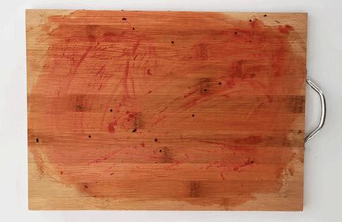 2亿细菌藏身菜板，99%抗菌的变态菜板，不发霉，磨刀磨蒜样样能行