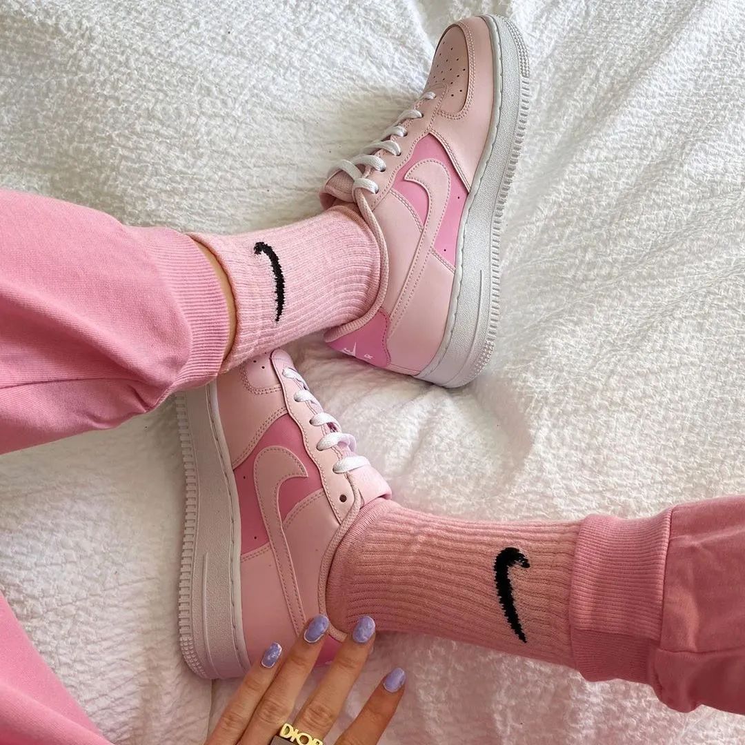 别追BM风了，今年做个NIKE女孩吧