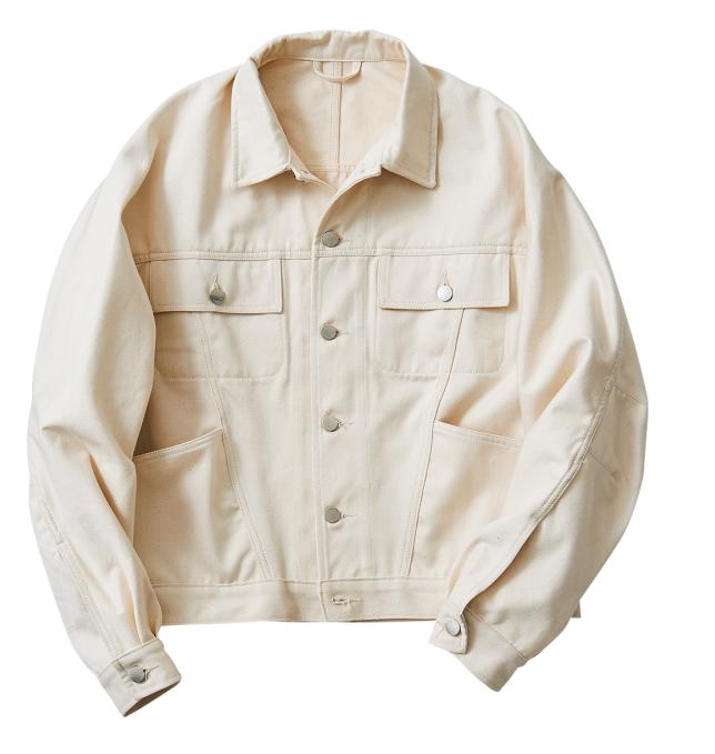 白色牛仔自显贵气，入手不需要理由