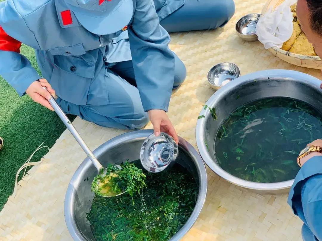 中国*产党共**建*党**99周年，各地少先队员们这样表达祝贺