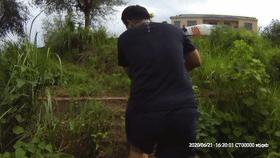 男子购买零食整箱100包,男子买坚果牵出千万大案