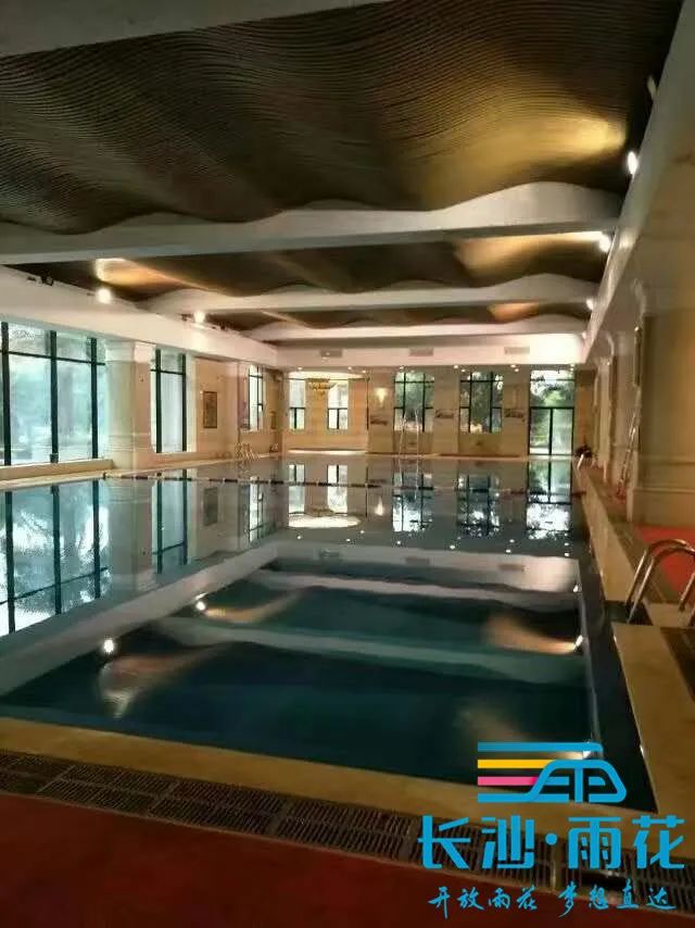 放假哪里有学游泳的地方,放假哪里游泳最好玩