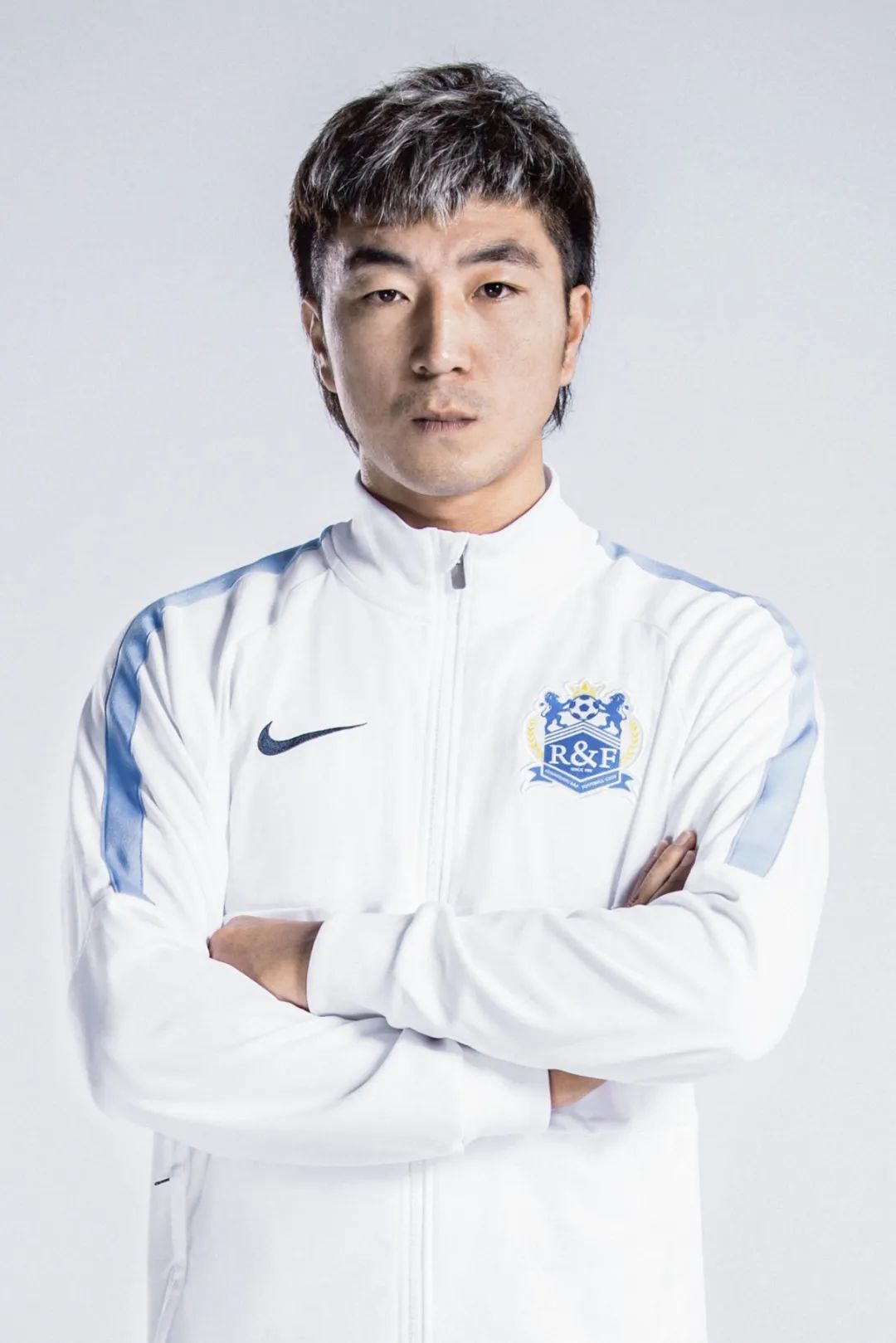 我们的全家福来啦!还有帅气的定妆照