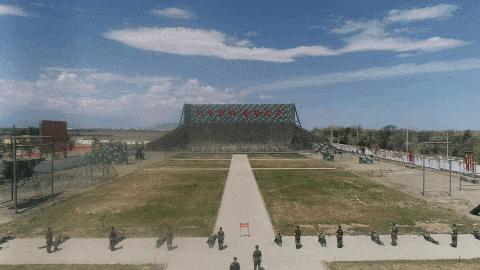 嘿，战友！这纪录你敢来破吗？