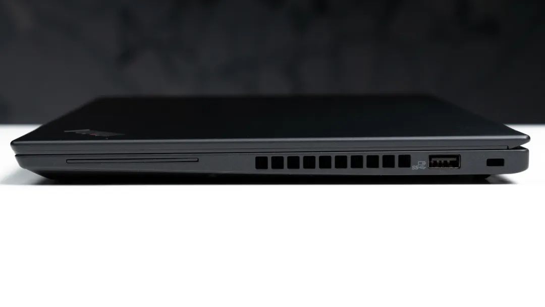 聊一款配置极高的薄型笔记本,聊一台真正的轻薄笔记本