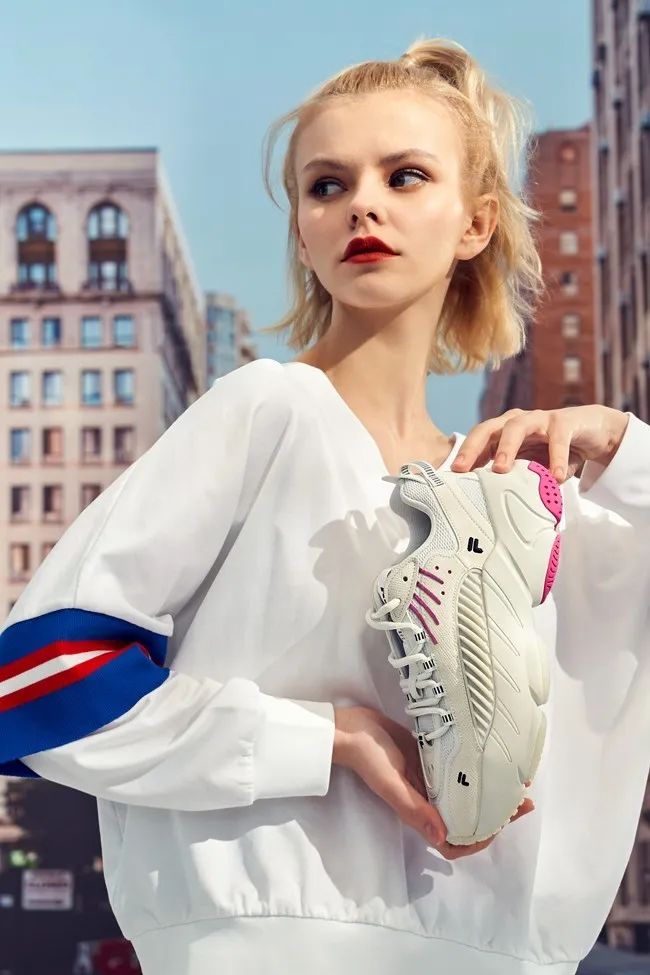 dior鍜宯ike鑱斿悕娆綼j浣庡府榛戣壊,dior鍜宯ike鑱斿悕娆綼j浣庡府浠锋牸