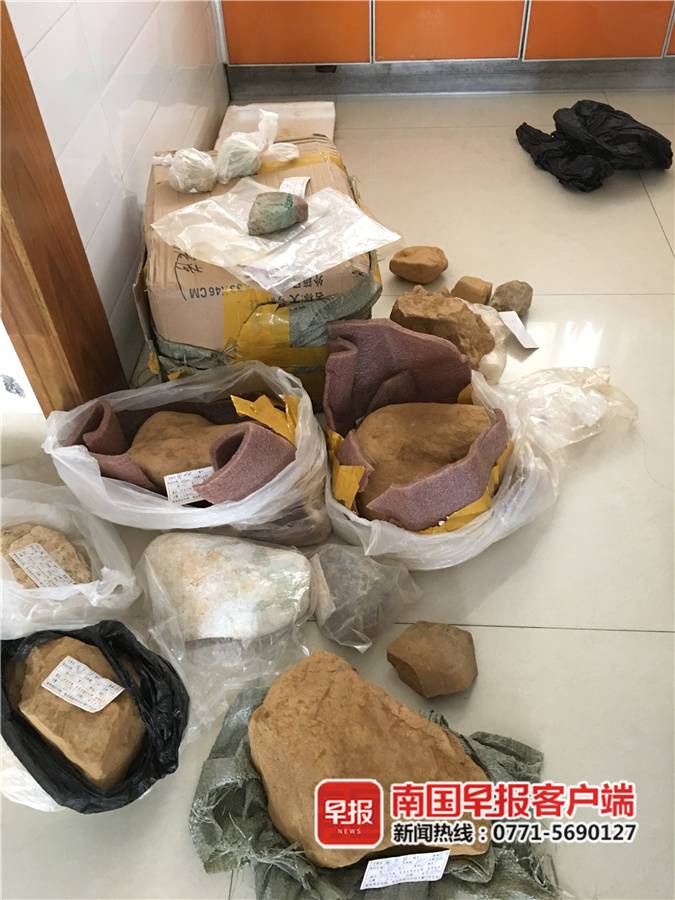 云南买翡翠原石退货,网购翡翠原石然后退货