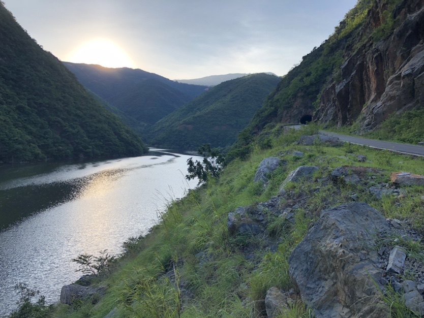 雷打滩水电站钓棚图片,雷打滩水电站钓鱼棚电话
