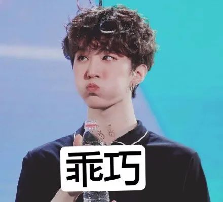 男生随意评价他人长相,男生随意评价女生的容貌是渣男吗