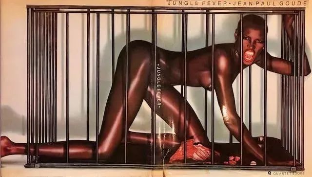 气质出众身材一流的超模时尚大片,超模angelalindvall走秀集锦