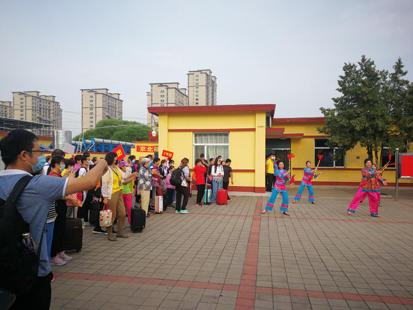 欢迎：“乐享河北号”旅游班列昨抵承