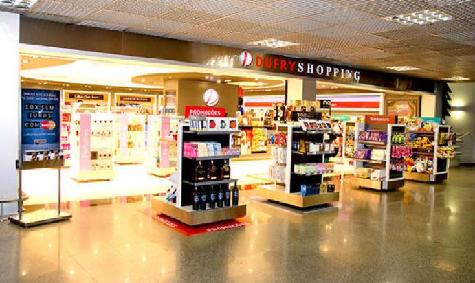 国际资讯｜LV入驻抖音、Burberry在深圳开设咖啡馆、美国LordTaylor百货破产、优衣库关闭韩国9家门店