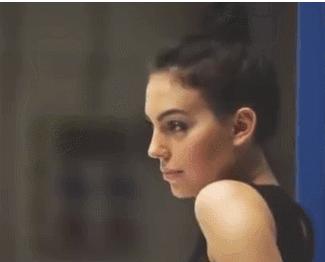 c罗疑似求婚成功,c罗求婚成功全过程