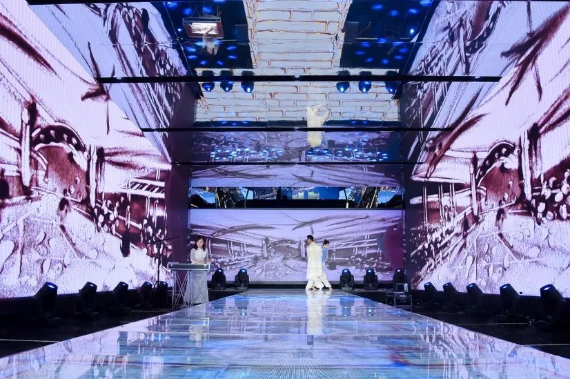 时尚“云”聚！牵手3大电商直播平台，汉正街“新国货”惊艳绽放