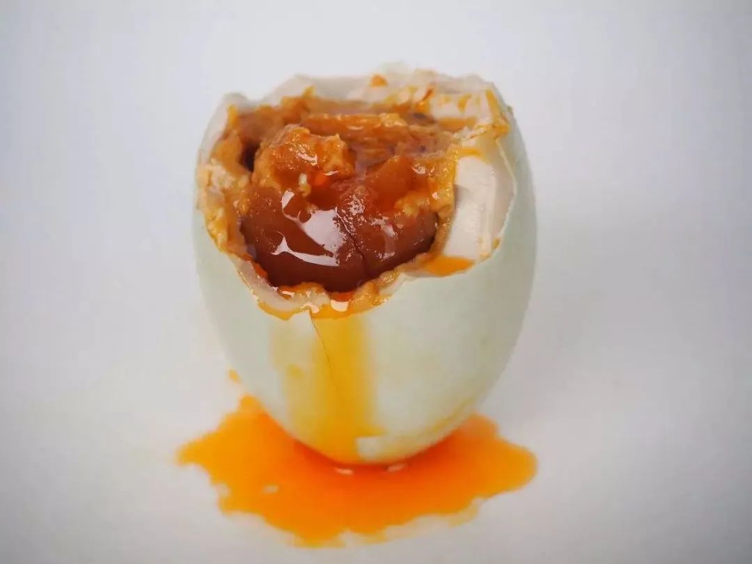 怎么腌鸭蛋鹅蛋流油好吃,怎么样腌鸭蛋快冒油