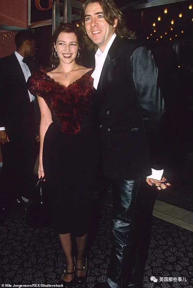 英国星二代大码网红开喷父母：对我体重太苛刻，你们是节食文化的帮凶