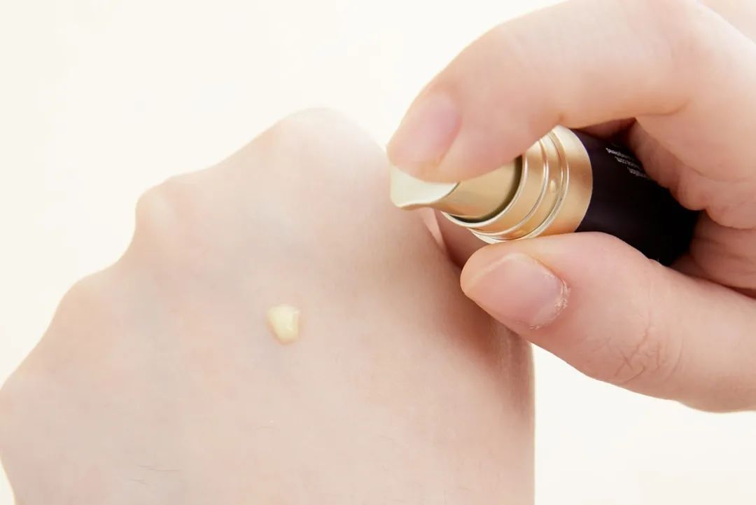 好用抗皱精华推荐视频,好用的抗皱美白精华