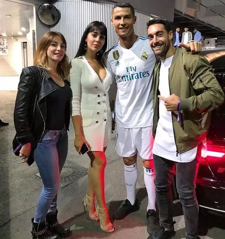 c罗求婚了吗视频,c罗求婚