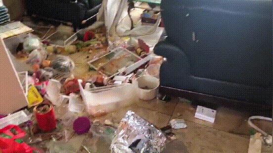 睡梦中听到一声巨大爆炸声,睡梦中大脑里突然爆炸一声响