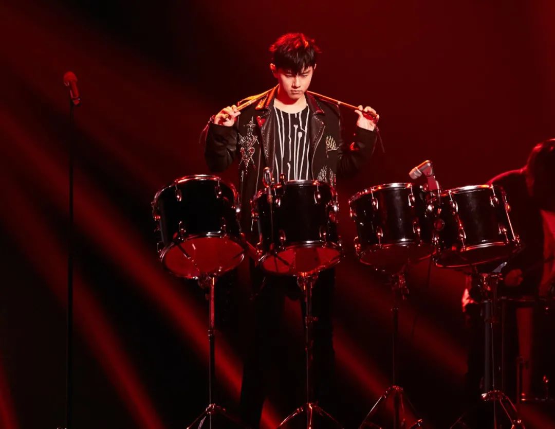 张含韵金晨王霏霏沈梦辰组团出道,金晨沈梦辰张含韵王霏霏拍抖音