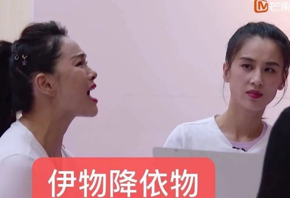 张含韵金晨王霏霏沈梦辰组团出道,金晨沈梦辰张含韵王霏霏拍抖音