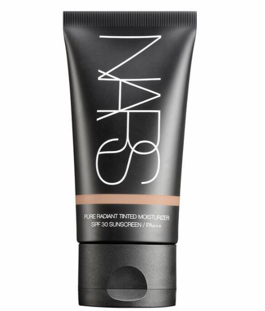 素颜霜推荐公认好用遮瑕持久不掉,怎么选适合自己肤色的素颜霜