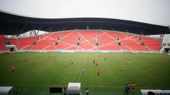 “雅居乐杯”2020年肇庆市足球联赛第二轮落幕，您支持的足球队……