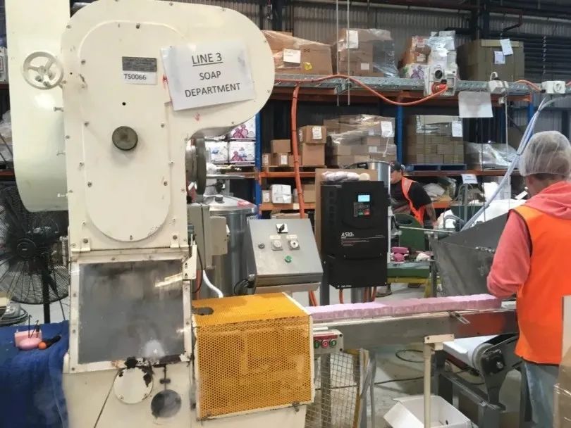 一百多的进口产品,几十万件大量积压原单