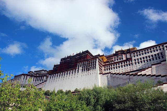 低空飞行旅游视频,大西北环线自由行8日攻略