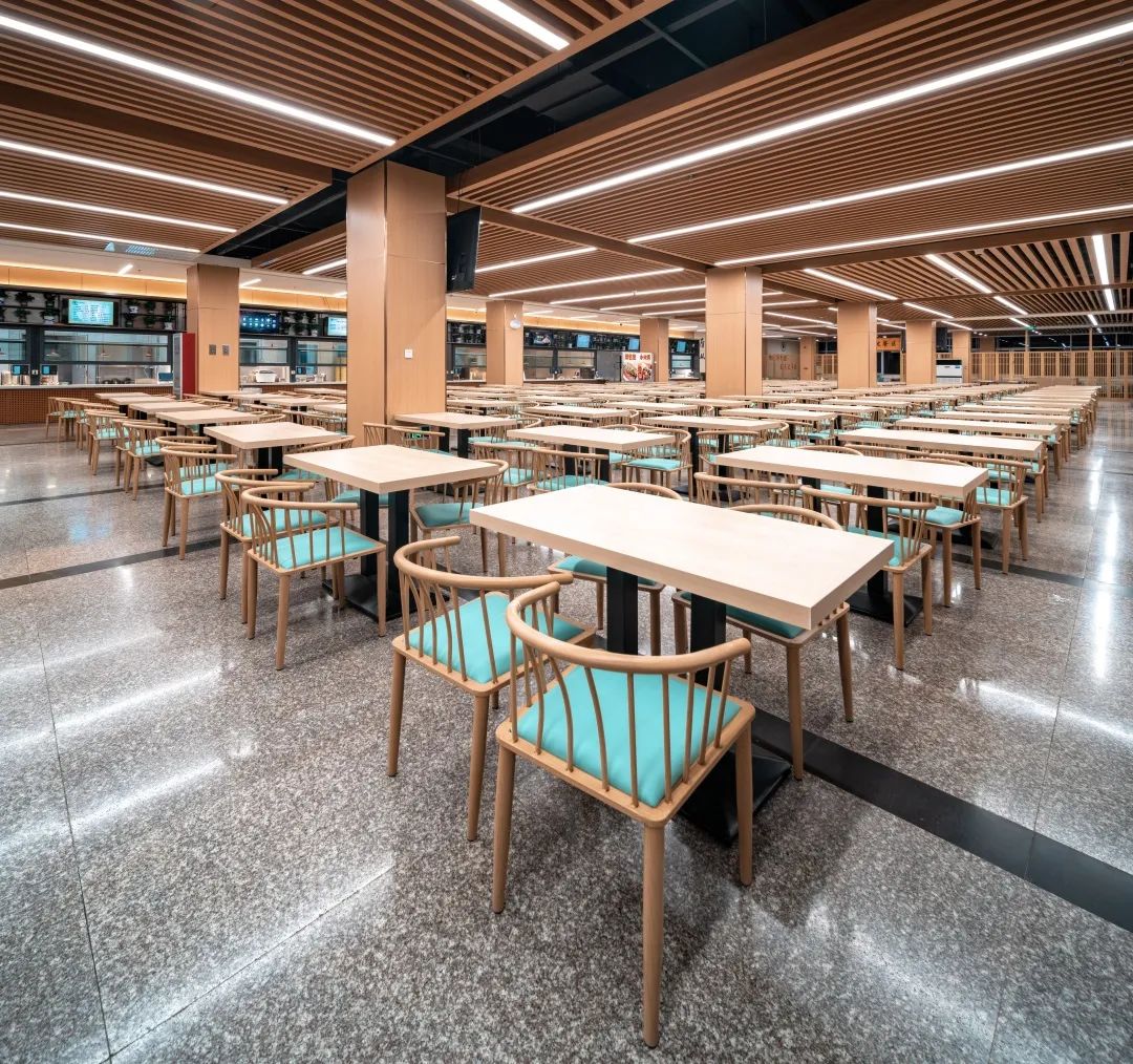 大型食堂装修,食堂重新装修改造翻新