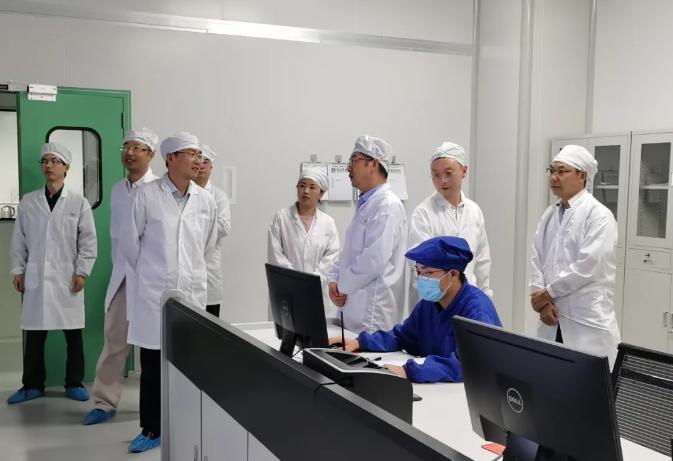 三峡大学生物与制药学院与湖北恒安芙林药业股份有限公司举行“携手共建、助力重振”活动