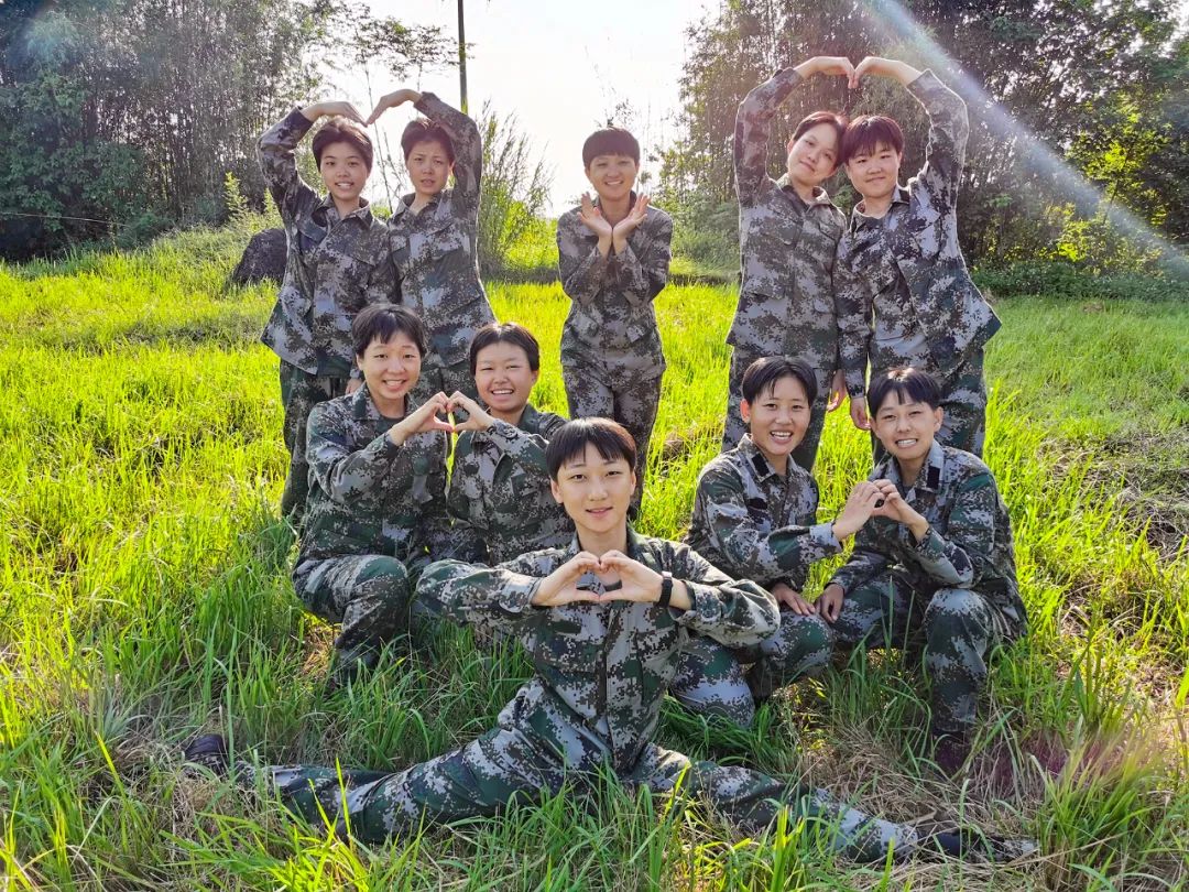 半个月一个女孩的变化,半个月时间女生容貌能变化吗