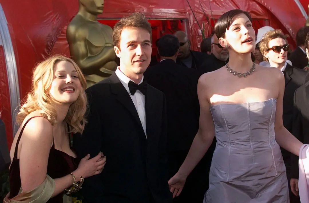 拉尔夫费因斯和爱德华诺顿,爱德华诺顿完整视频