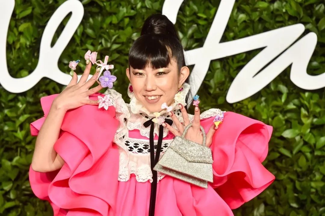 美甲时尚偶像MeiKawajiri，志在让美甲成为一种可以被称为梦想的职业