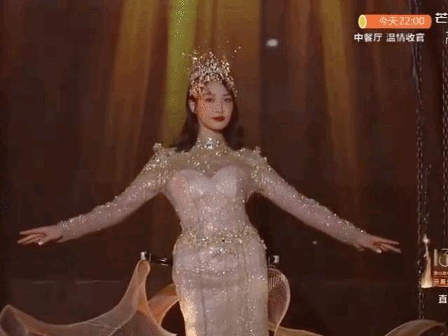 三天打鱼两天晒网｜八戒的珍珠汗衫又在时尚圈翻红了