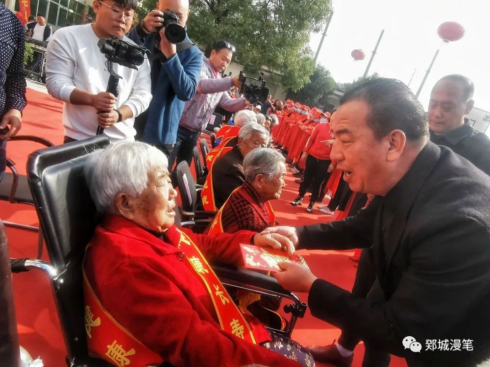 最美夕阳红九九重阳,爱在重阳孝心行天下